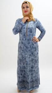 мусульманка в леопардовом платье